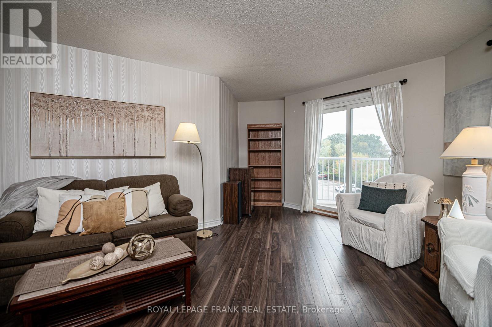 












314 - 191 LAKE DRIVEWAY WAY W

,
Ajax (South West),




Ontario
L1S7H9

