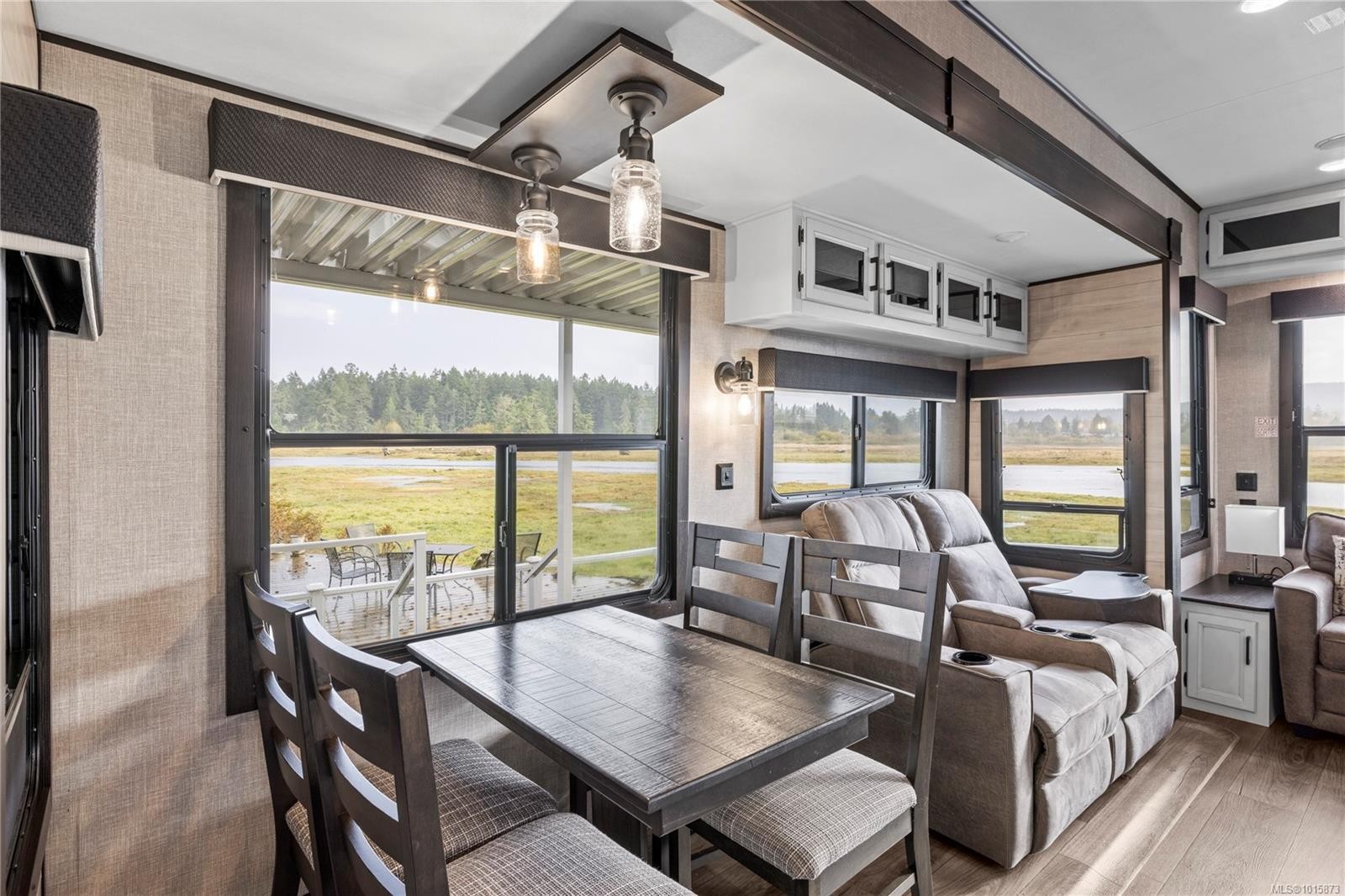 









200


Corfield

St, 208,
Parksville,







BC
V9P 2H5

