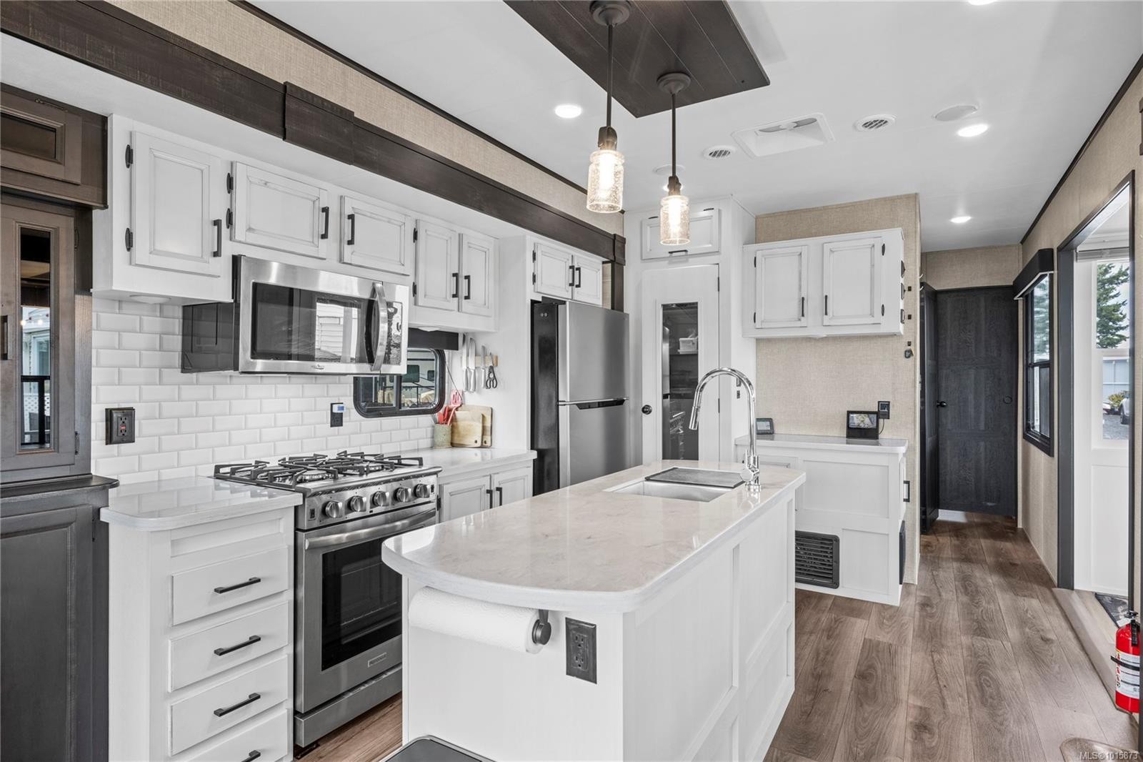 









200


Corfield

St, 208,
Parksville,







BC
V9P 2H5

