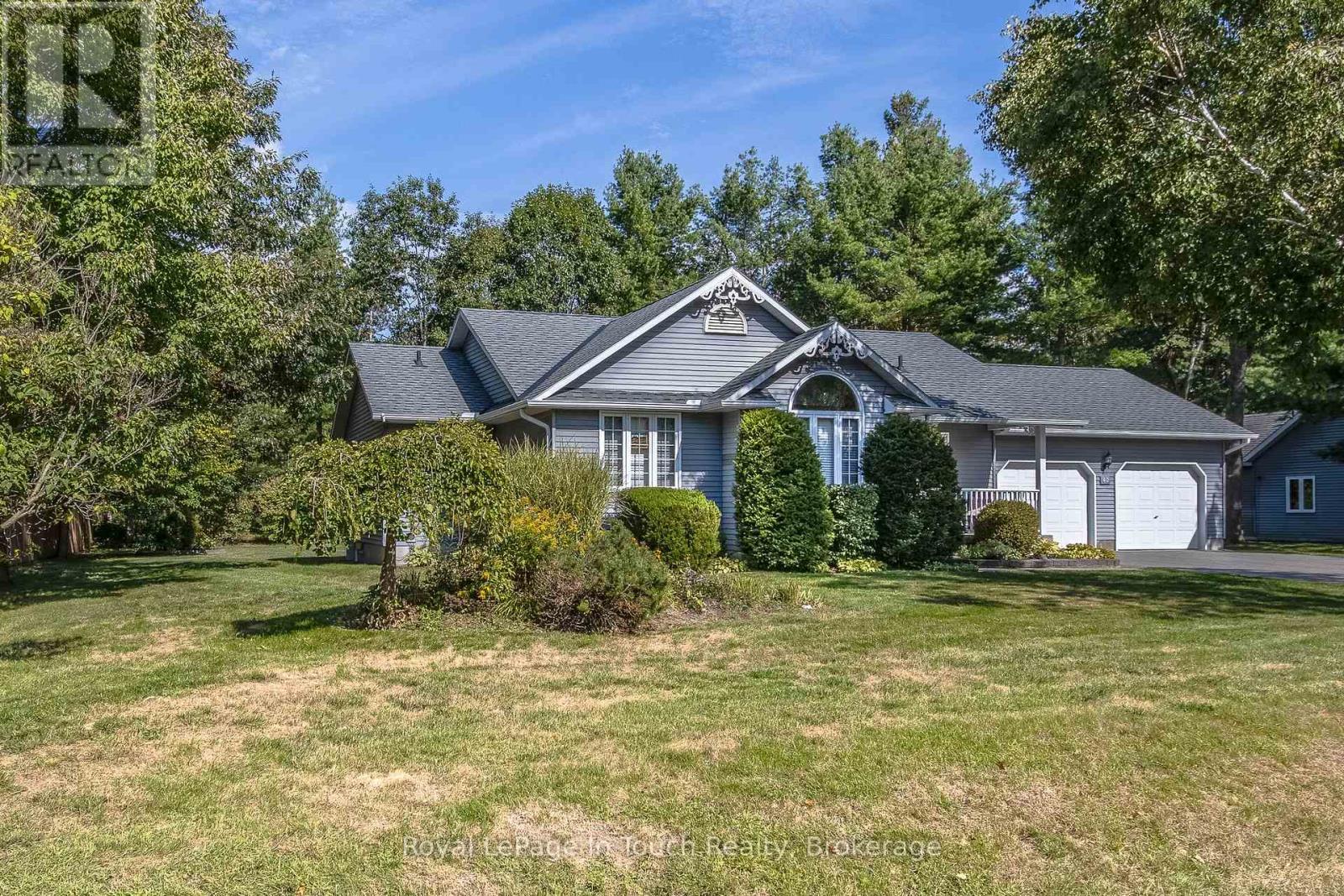 












29 MARY JANE ROAD

,
Tiny (Wyevale),




Ontario
L0L2T0

