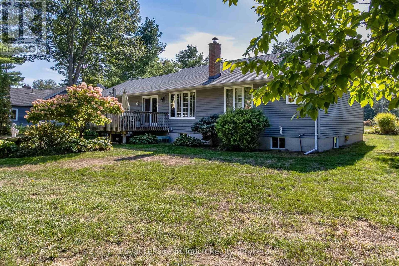 












29 MARY JANE ROAD

,
Tiny (Wyevale),




Ontario
L0L2T0

