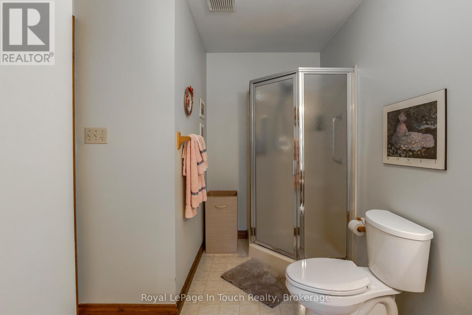 












29 MARY JANE ROAD

,
Tiny (Wyevale),




Ontario
L0L2T0

