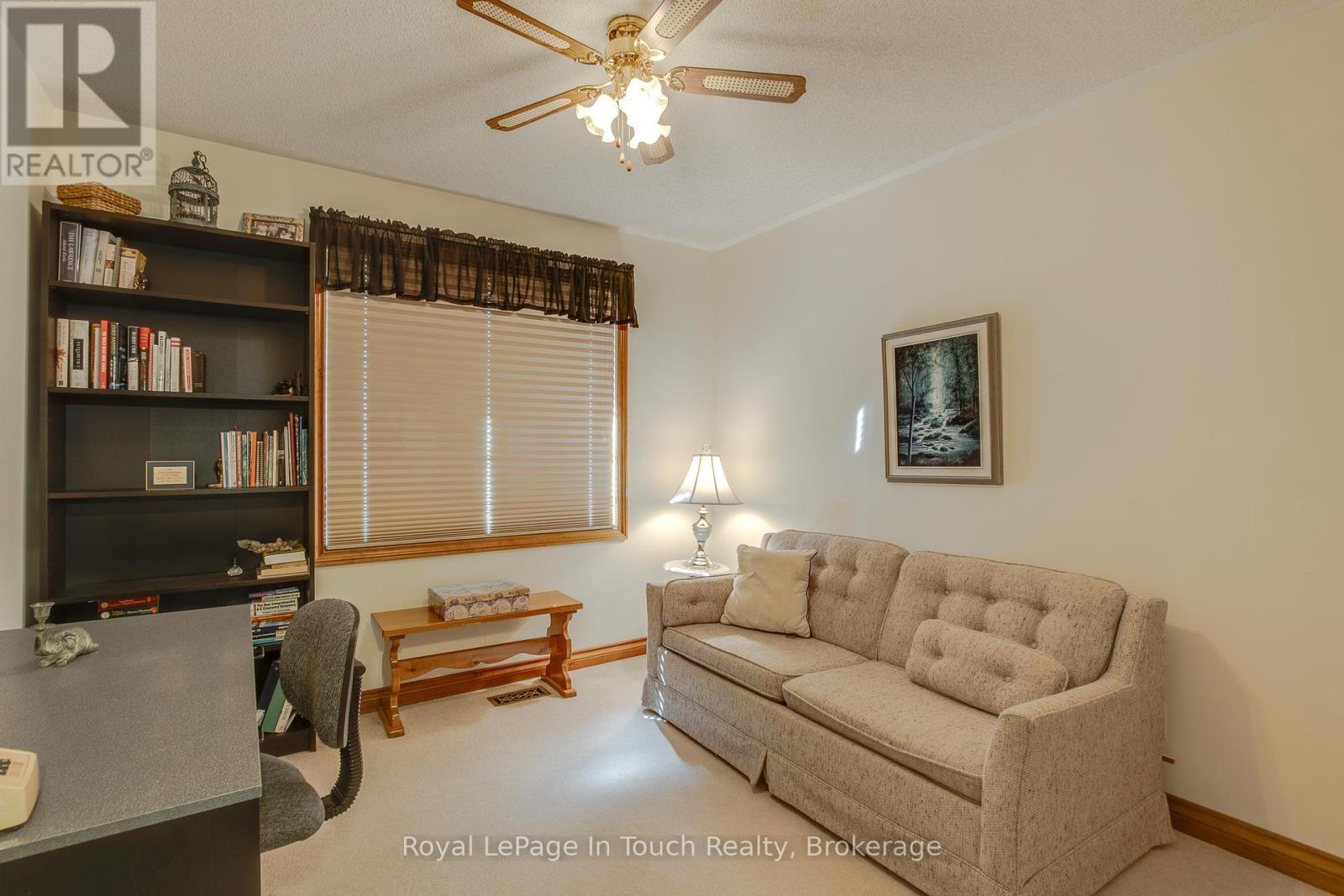 












29 MARY JANE ROAD

,
Tiny (Wyevale),




Ontario
L0L2T0

