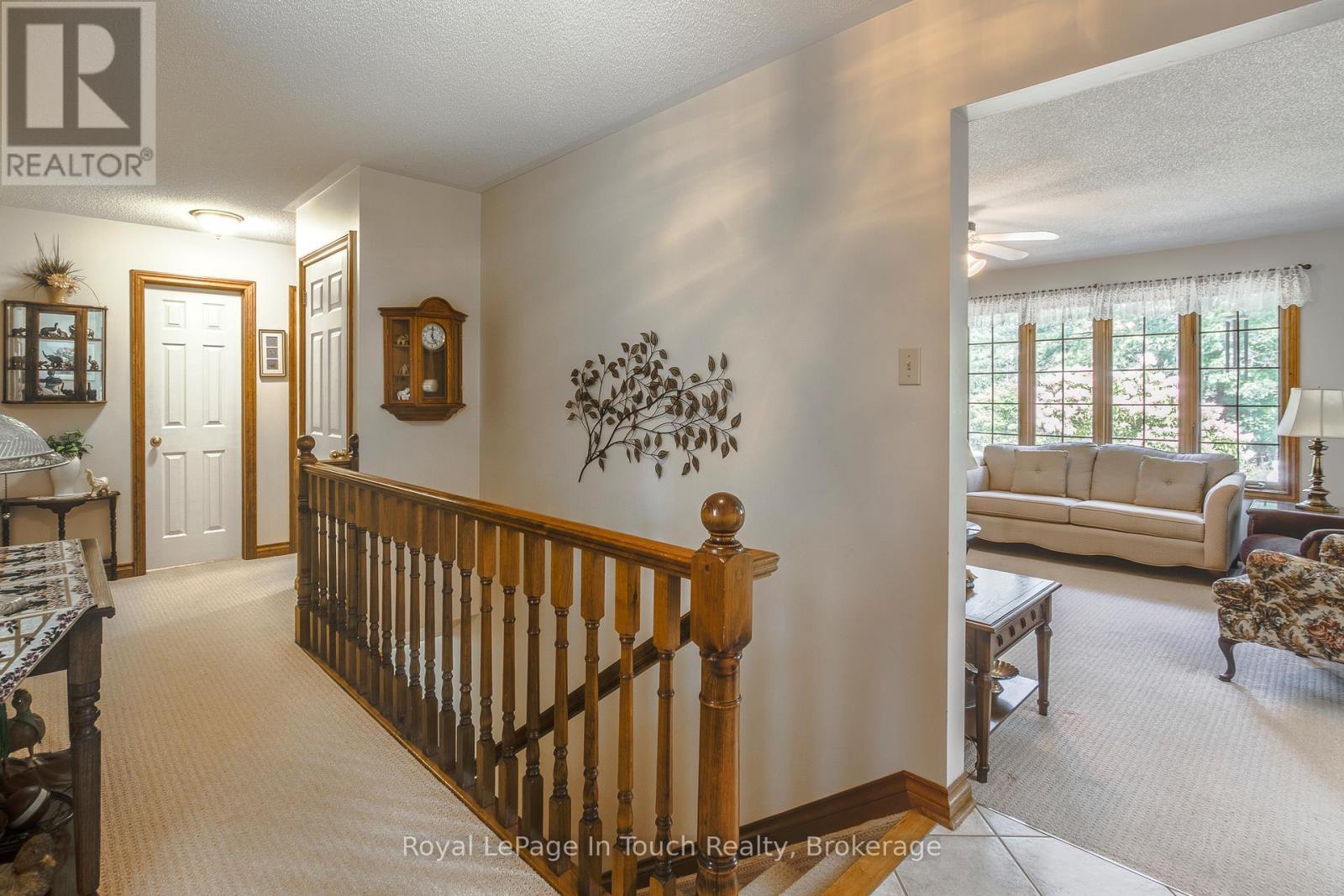 












29 MARY JANE ROAD

,
Tiny (Wyevale),




Ontario
L0L2T0

