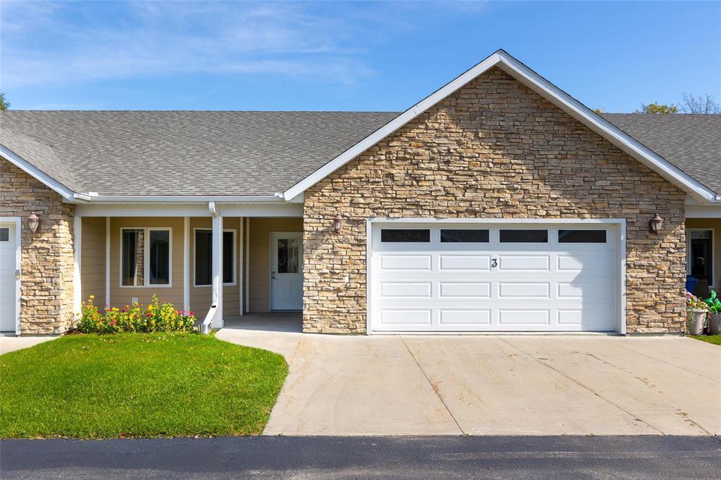 












3 101 Park Street

,
Grunthal,




Manitoba
R0A0R0

