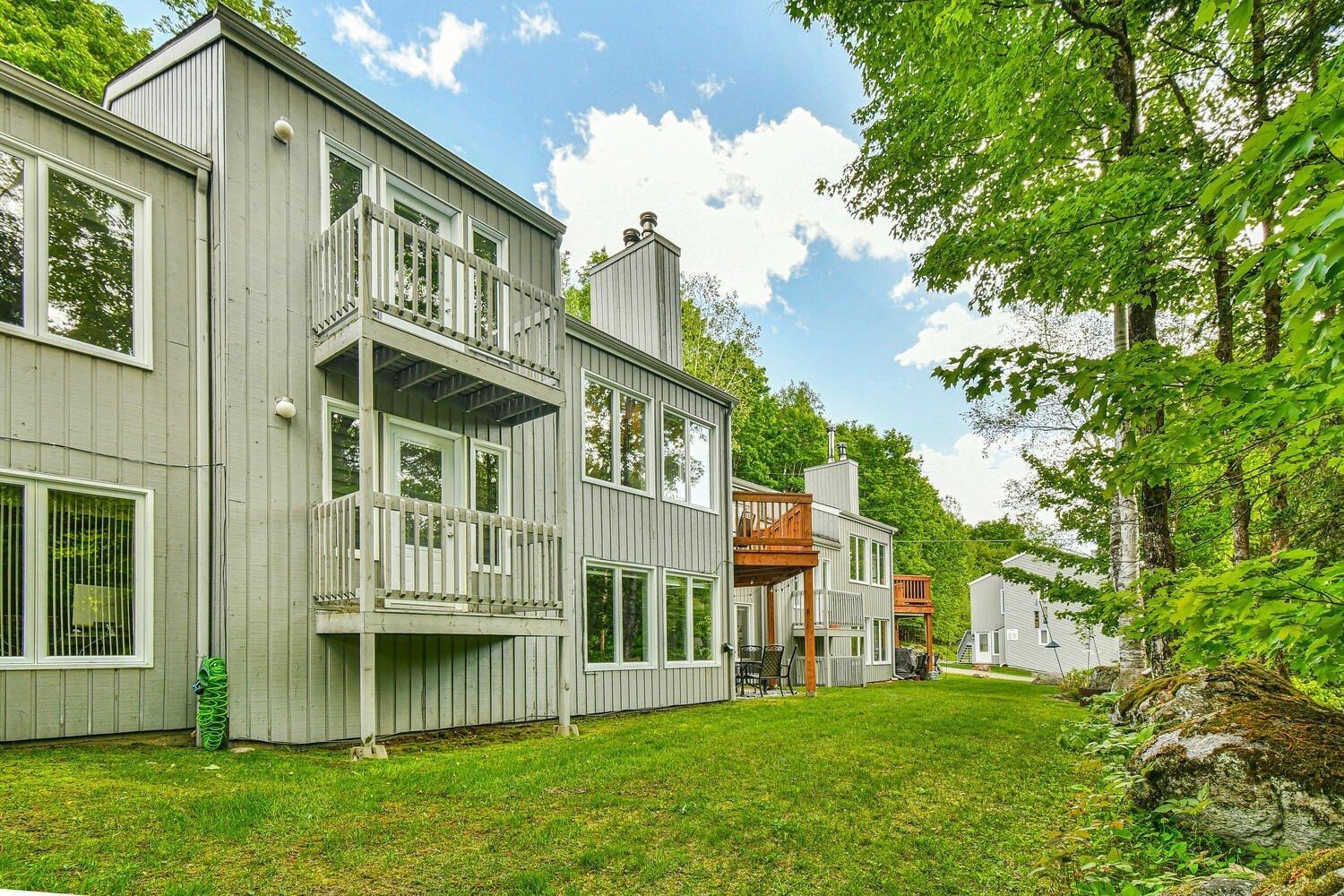 









1009

 - 1010


Crois. des Soleils

,
Mont-Tremblant,




QC
J8E1X6

