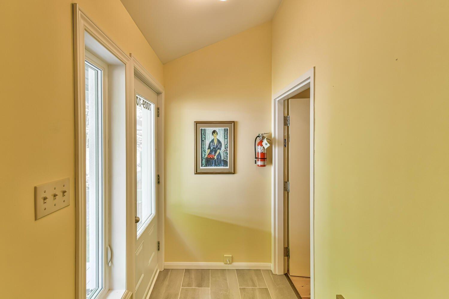 









1009

 - 1010


Crois. des Soleils

,
Mont-Tremblant,




QC
J8E1X6

