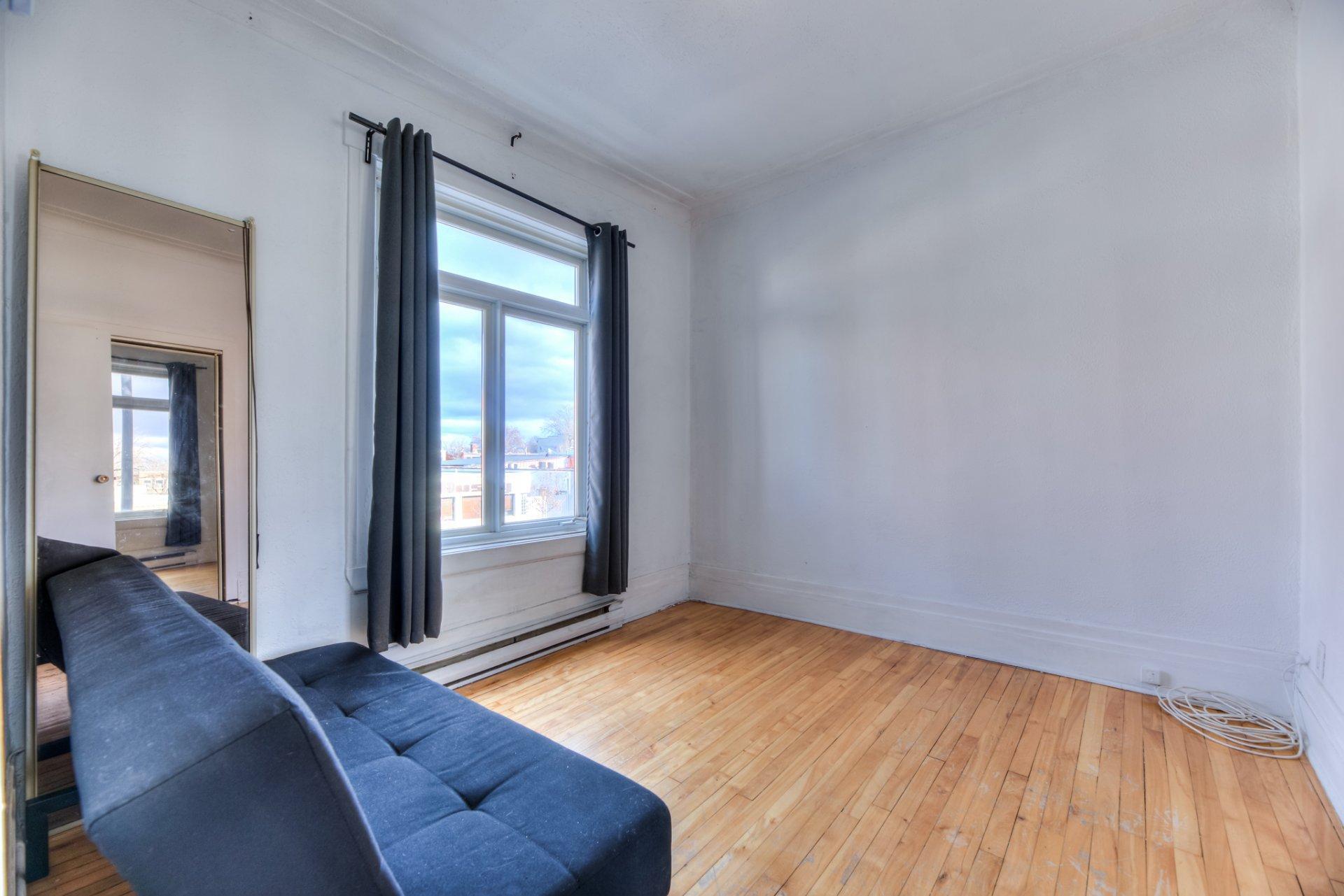 









4300


Rue D'Iberville

,
Montréal (Le Plateau-Mont-Royal),




QC
H2H2L6

