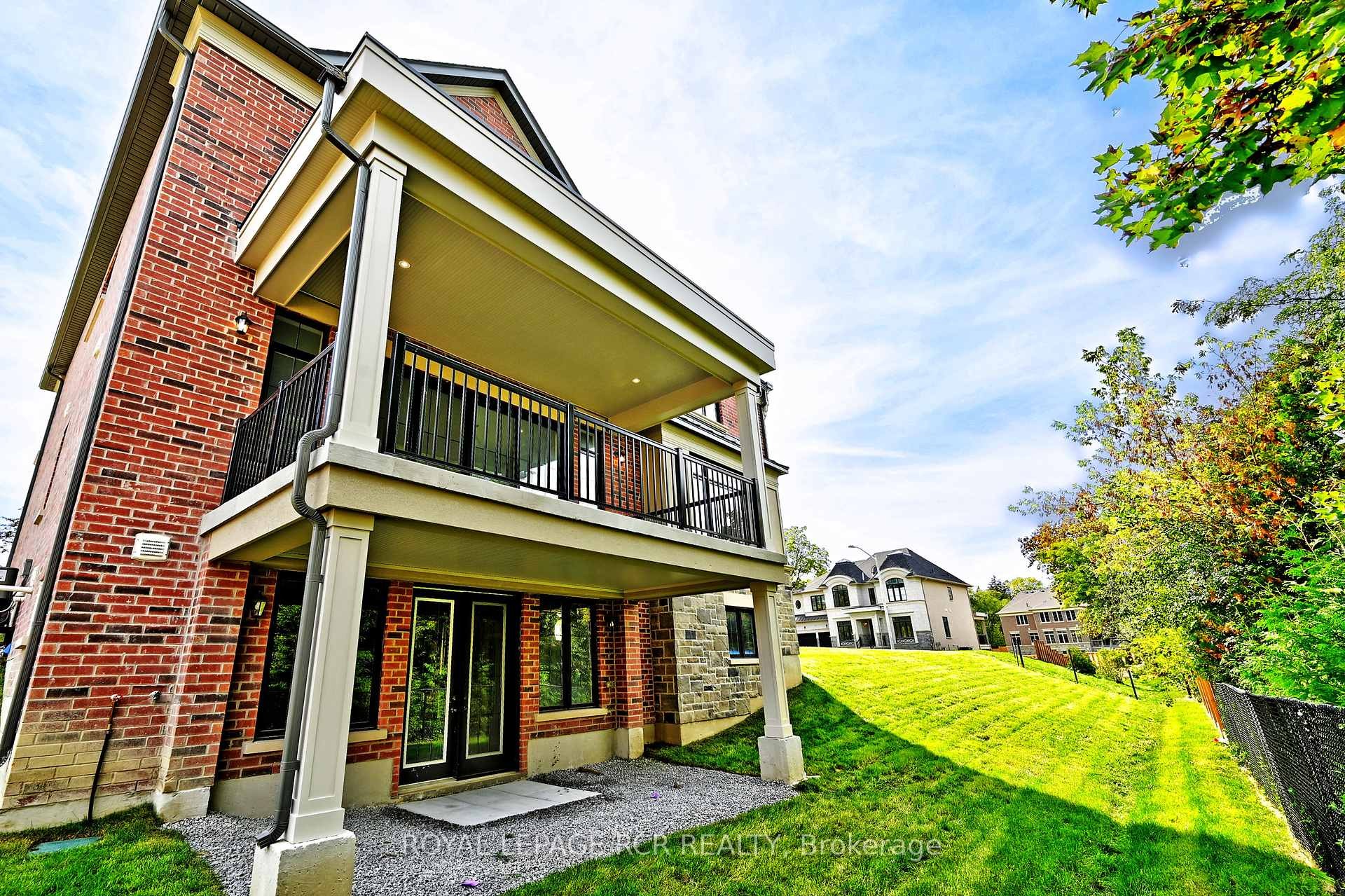 









10


William Heath

Court,
Aurora,




ON
L4G 3V4

