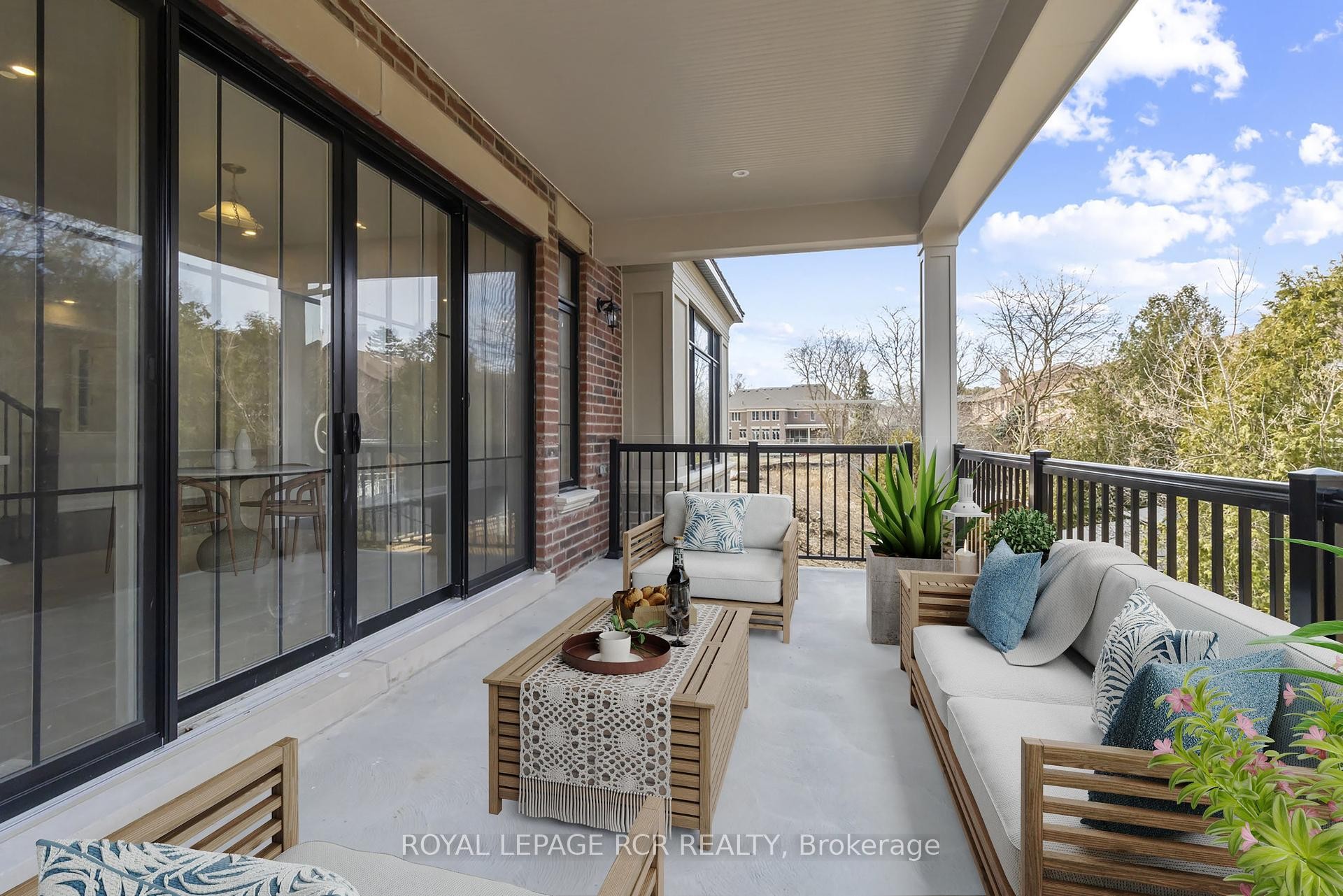 









10


William Heath

Court,
Aurora,




ON
L4G 3V4


