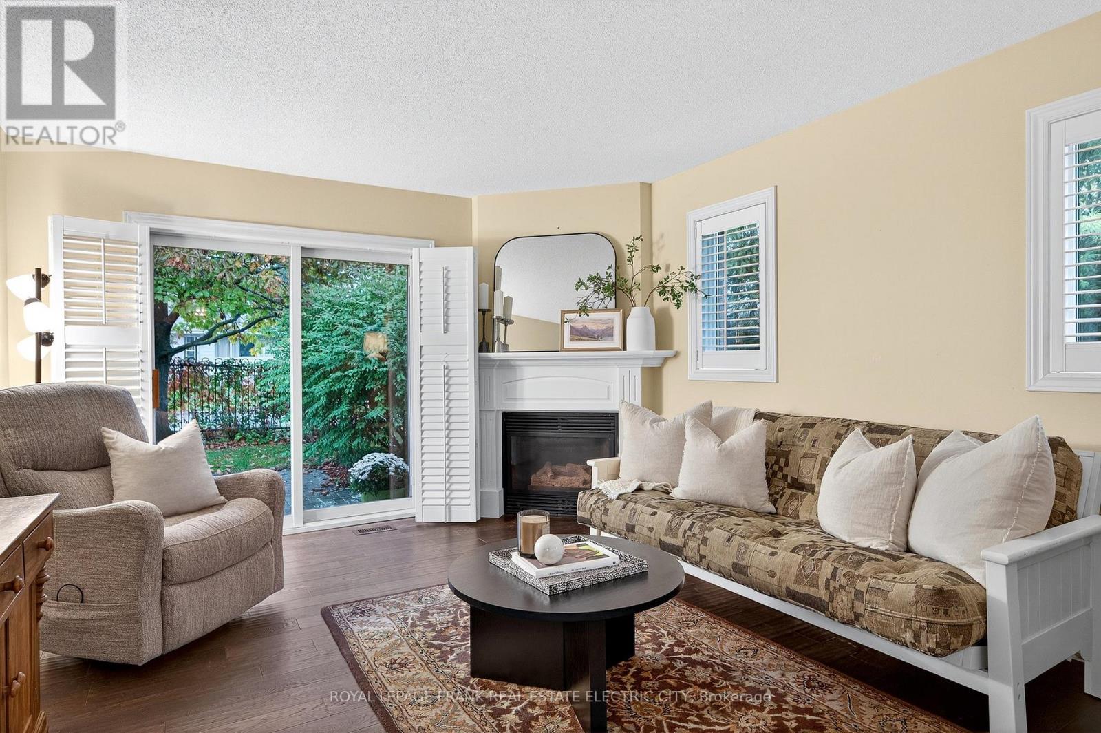 












20 CHARLES COURT

,
Selwyn,




Ontario
K0L2H0

