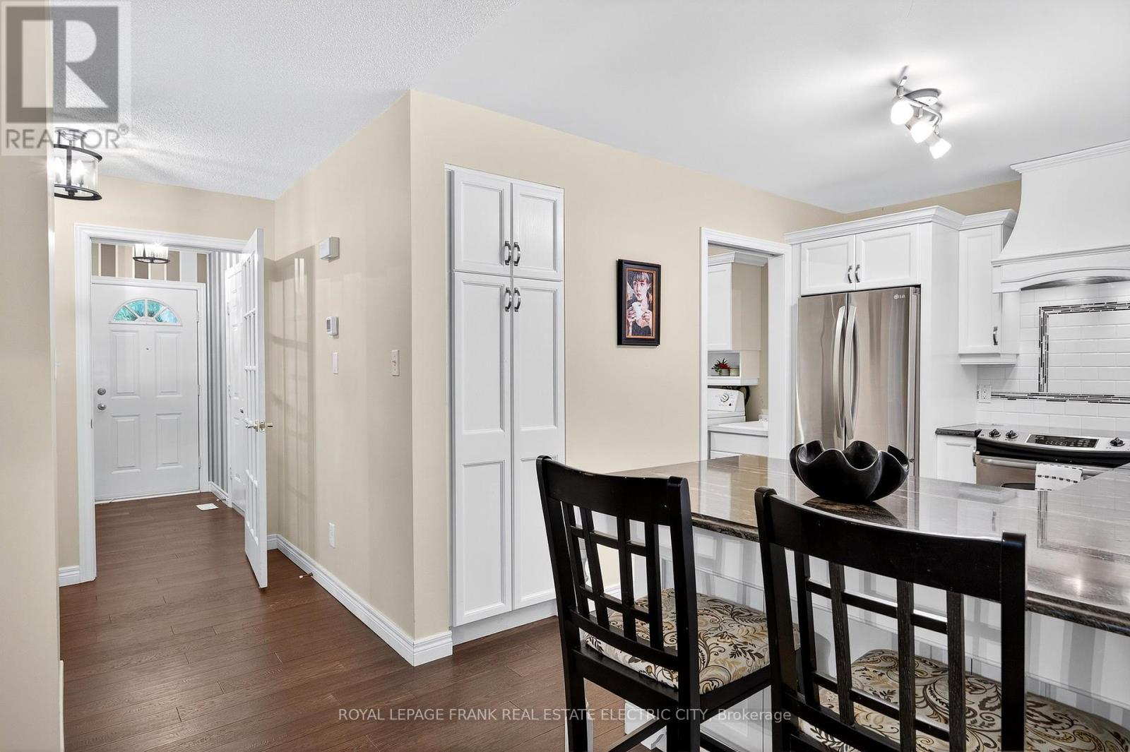 












20 CHARLES COURT

,
Selwyn,




Ontario
K0L2H0

