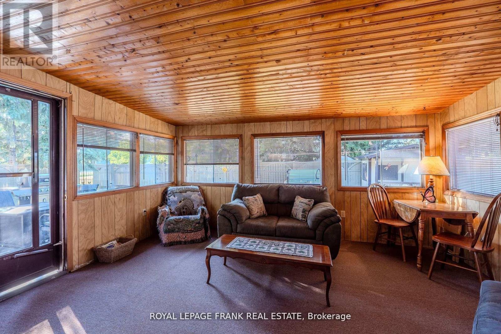 












2304 OLD NORWOOD ROAD

,
Otonabee-South Monaghan,




Ontario
K9J0G6

