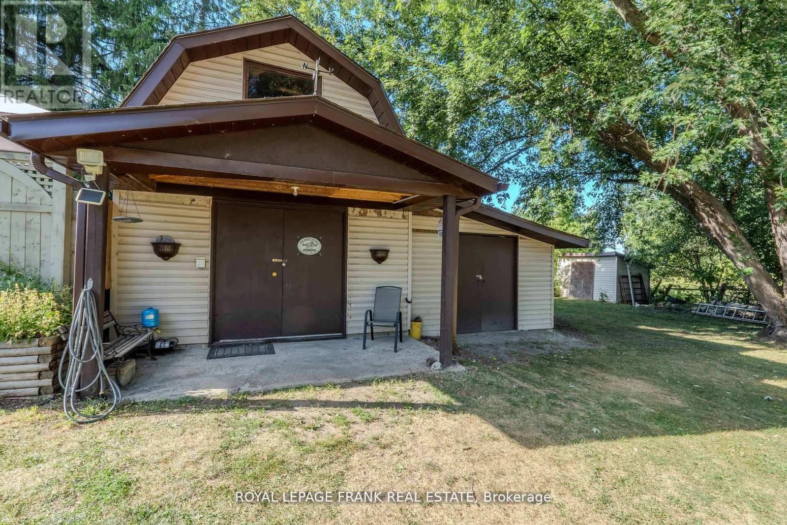 












2304 OLD NORWOOD ROAD

,
Otonabee-South Monaghan,




Ontario
K9J0G6

