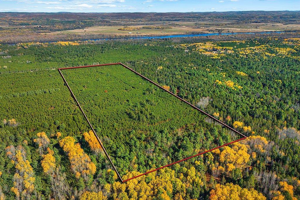 












Ch. des Outaouais

,
L'Île-du-Grand-Calumet,







QC
J0X1G0

