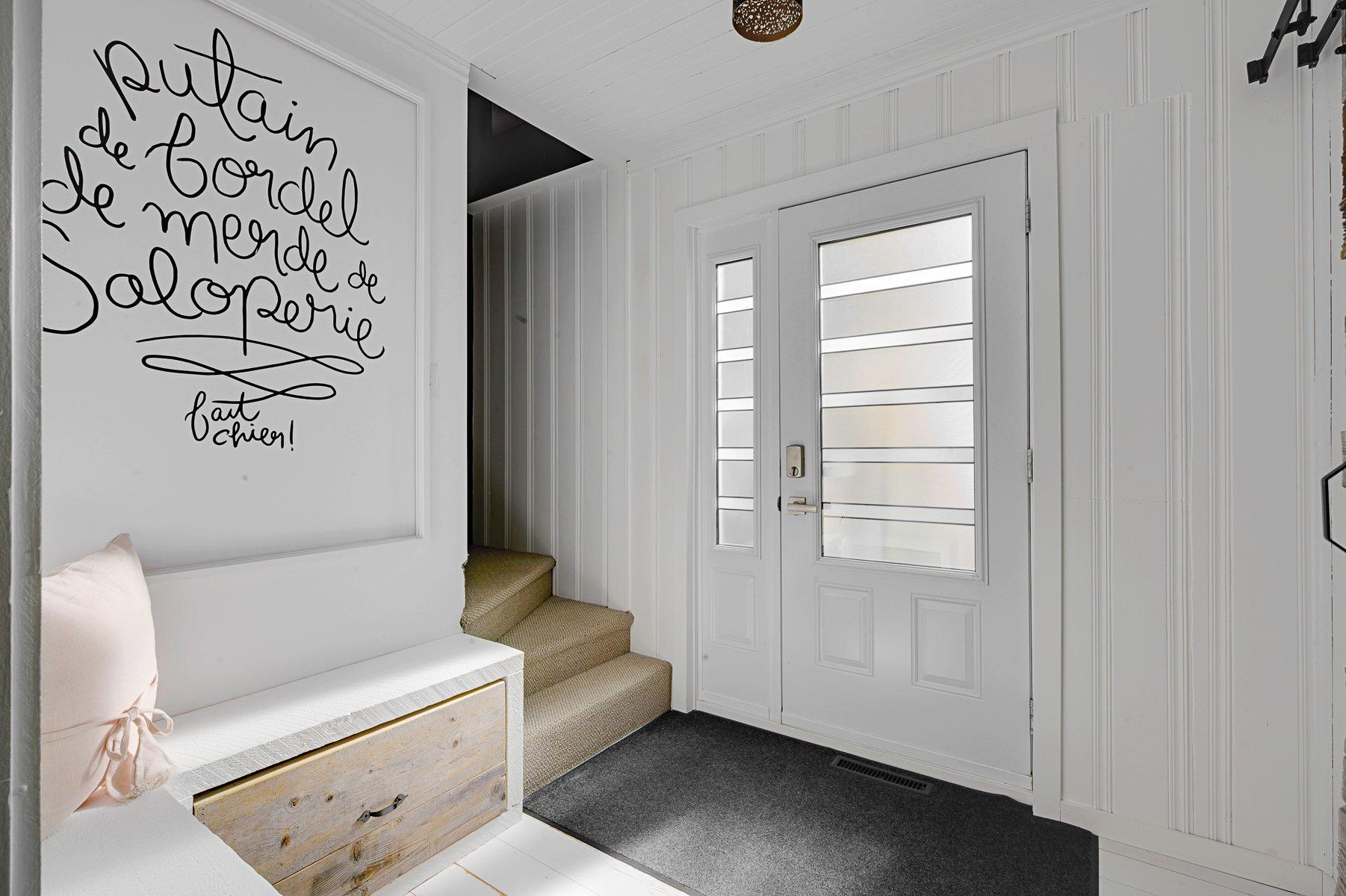 









1209


Ch. du Lac-Connelly

,
Saint-Hippolyte,




QC
J8A2B9

