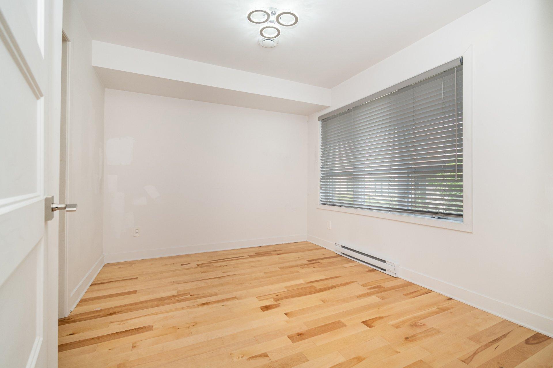 









50


Rue Napoléon

, 3,
Sainte-Thérèse,




QC
J7E1H6

