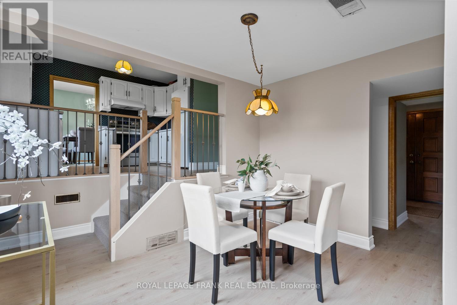 












1026 BEAUFORT AVENUE

,
Oshawa (Eastdale),




Ontario
L1G1G6

