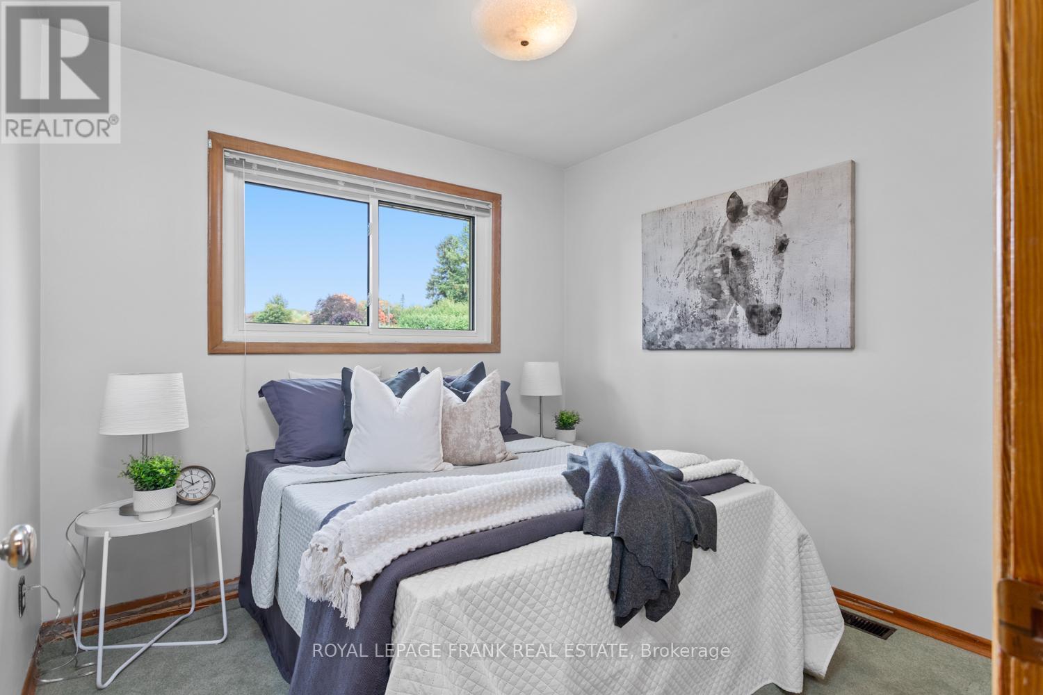 












1026 BEAUFORT AVENUE

,
Oshawa (Eastdale),




Ontario
L1G1G6

