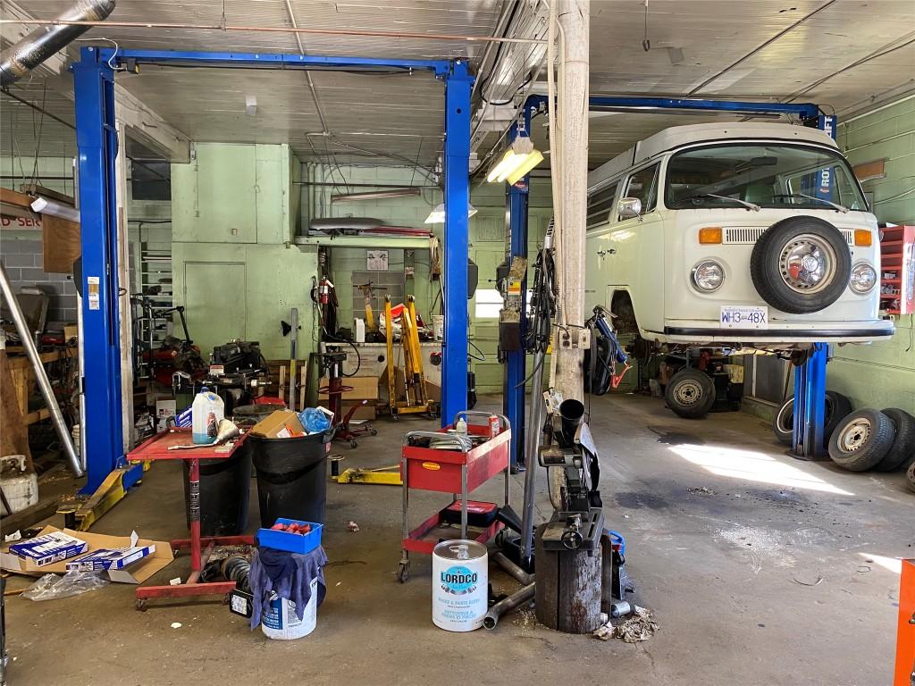 









1501


COLUMBIA

Avenue,
Castlegar,




BC
V1N 1H8

