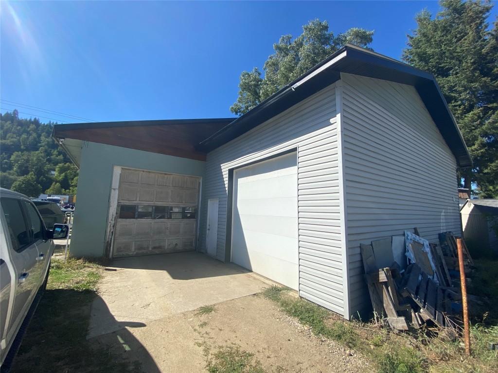 









1501


COLUMBIA

Avenue,
Castlegar,




BC
V1N 1H8


