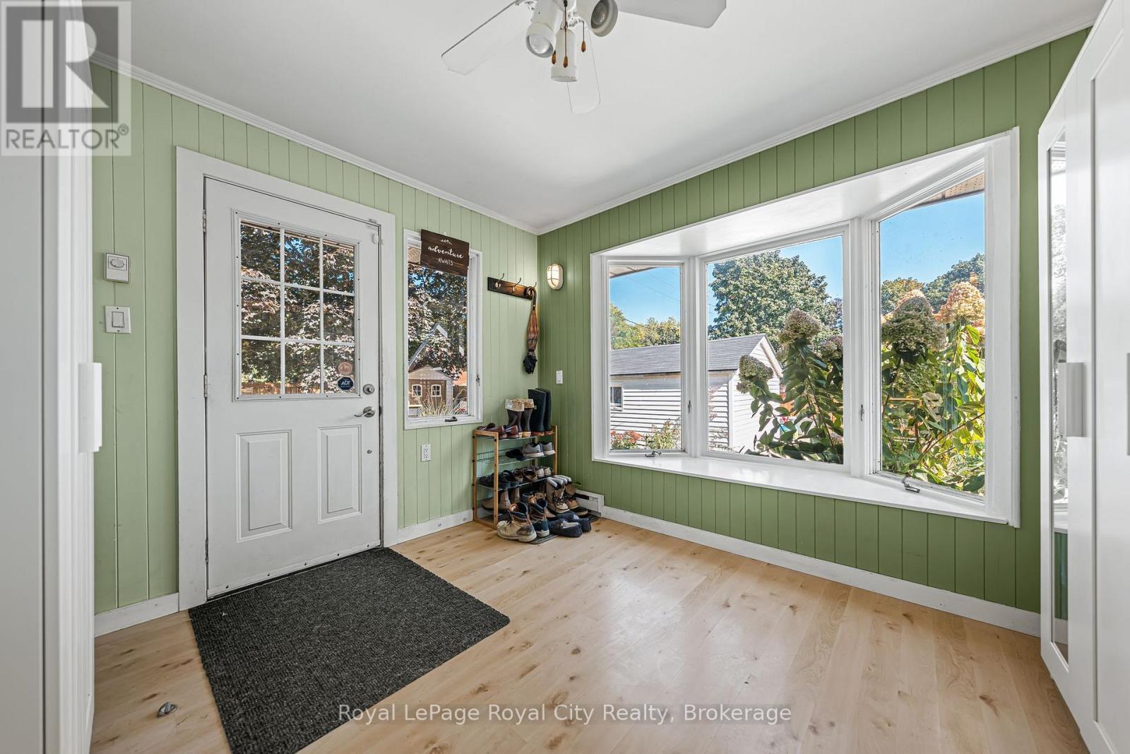 












15 DUDHOPE AVENUE

,
Cambridge,




Ontario
N1R4T2

