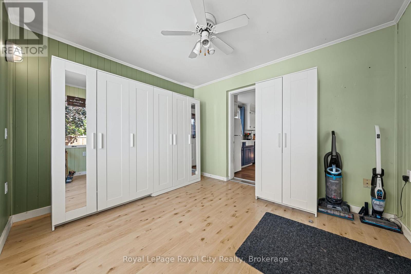 












15 DUDHOPE AVENUE

,
Cambridge,




Ontario
N1R4T2

