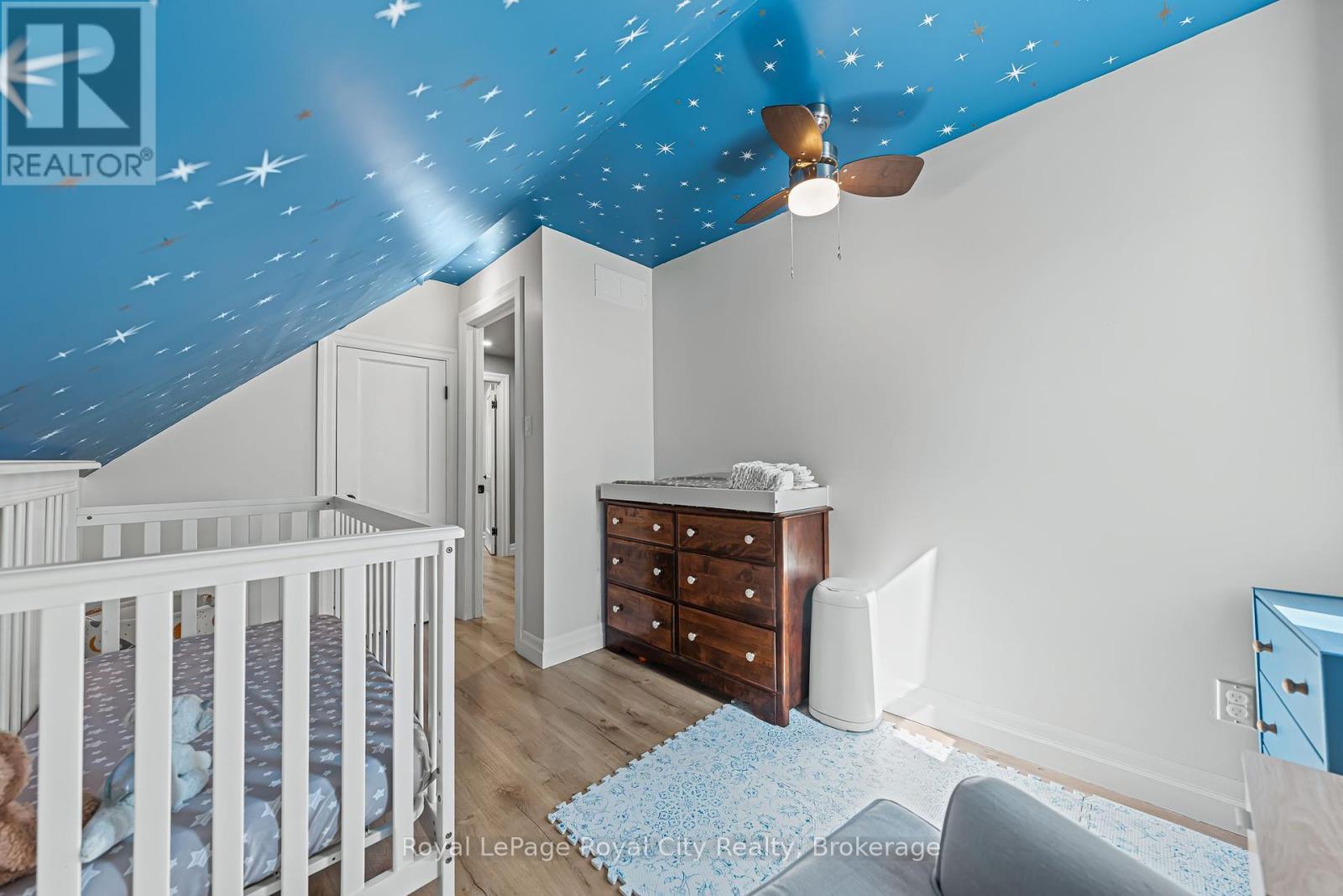 












15 DUDHOPE AVENUE

,
Cambridge,




Ontario
N1R4T2

