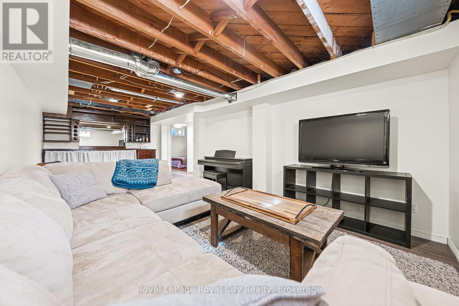 












15 DUDHOPE AVENUE

,
Cambridge,




Ontario
N1R4T2

