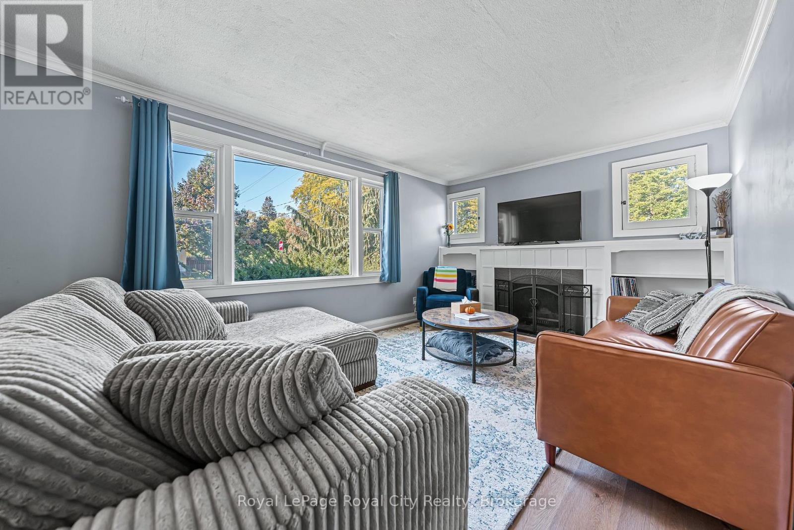 












15 DUDHOPE AVENUE

,
Cambridge,




Ontario
N1R4T2

