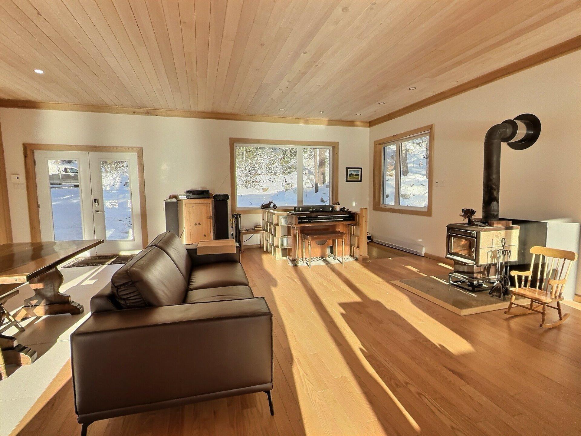 









1919


Ch. du Ski

,
Laniel,




QC
J0Z2K0

