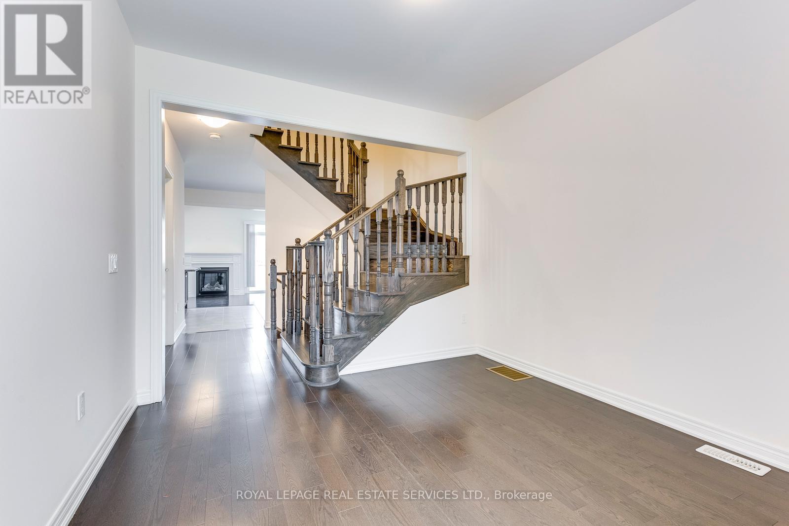 












29 HEMING TRAIL

,
Hamilton,




Ontario
L9G3K9

