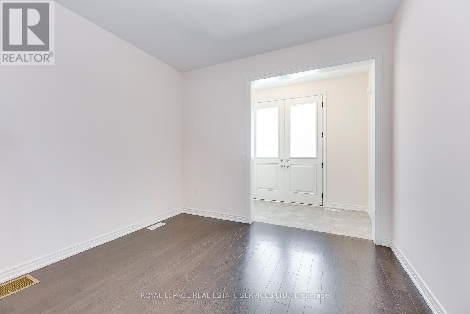 












29 HEMING TRAIL

,
Hamilton,




Ontario
L9G3K9

