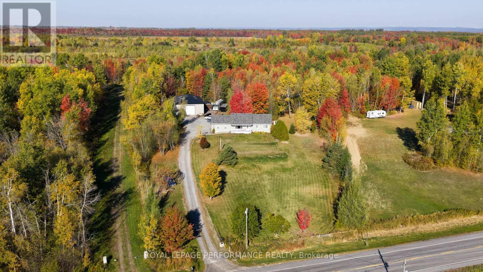 












2150 COUNTY RD 14 ROAD

,
Hawkesbury,




Ontario
K0B1B0


