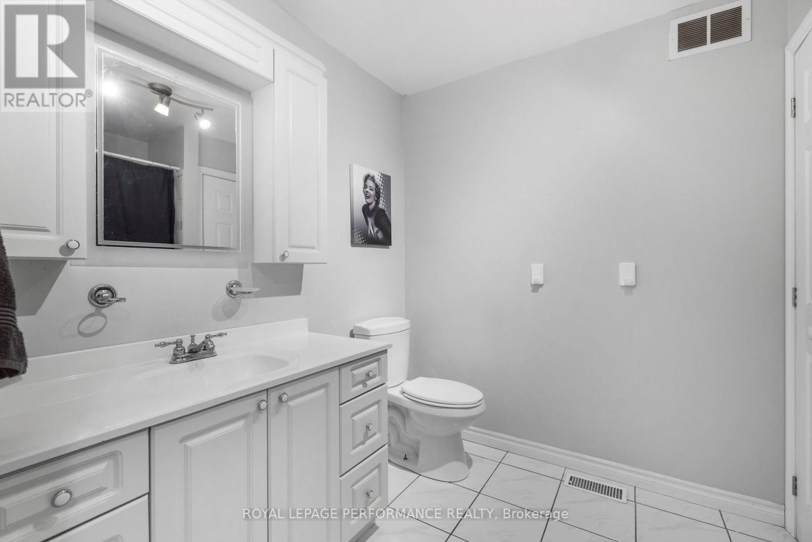 












2150 COUNTY RD 14 ROAD

,
Hawkesbury,




Ontario
K0B1B0

