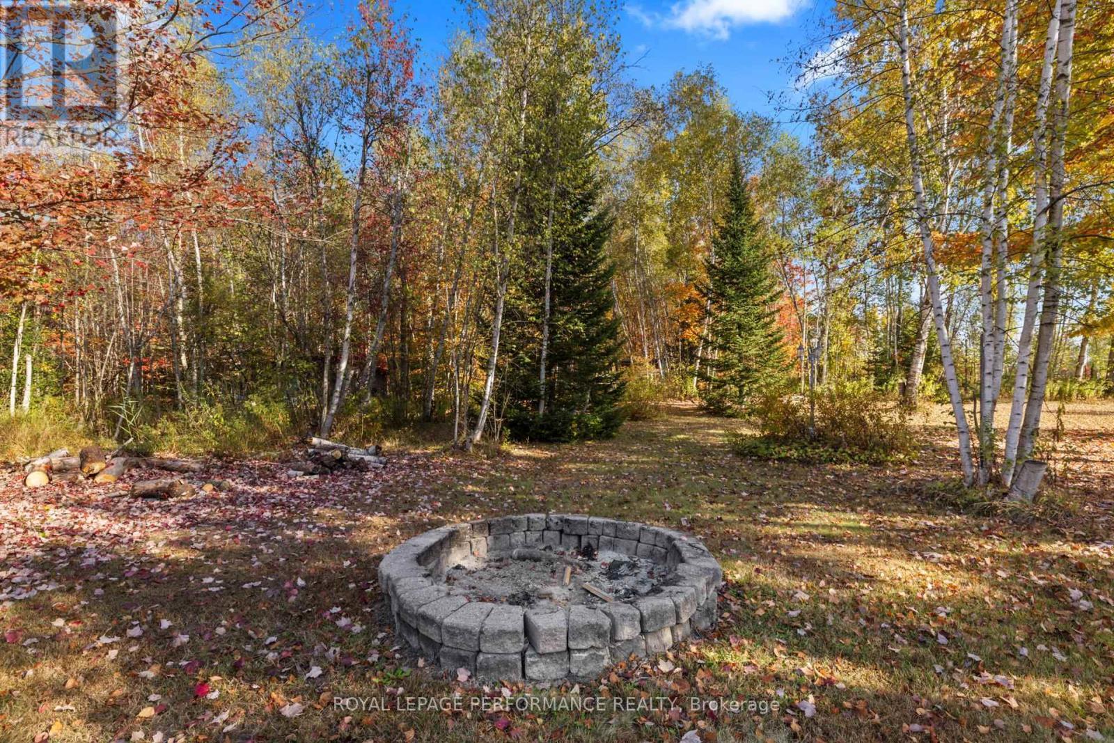 












2150 COUNTY RD 14 ROAD

,
Hawkesbury,




Ontario
K0B1B0

