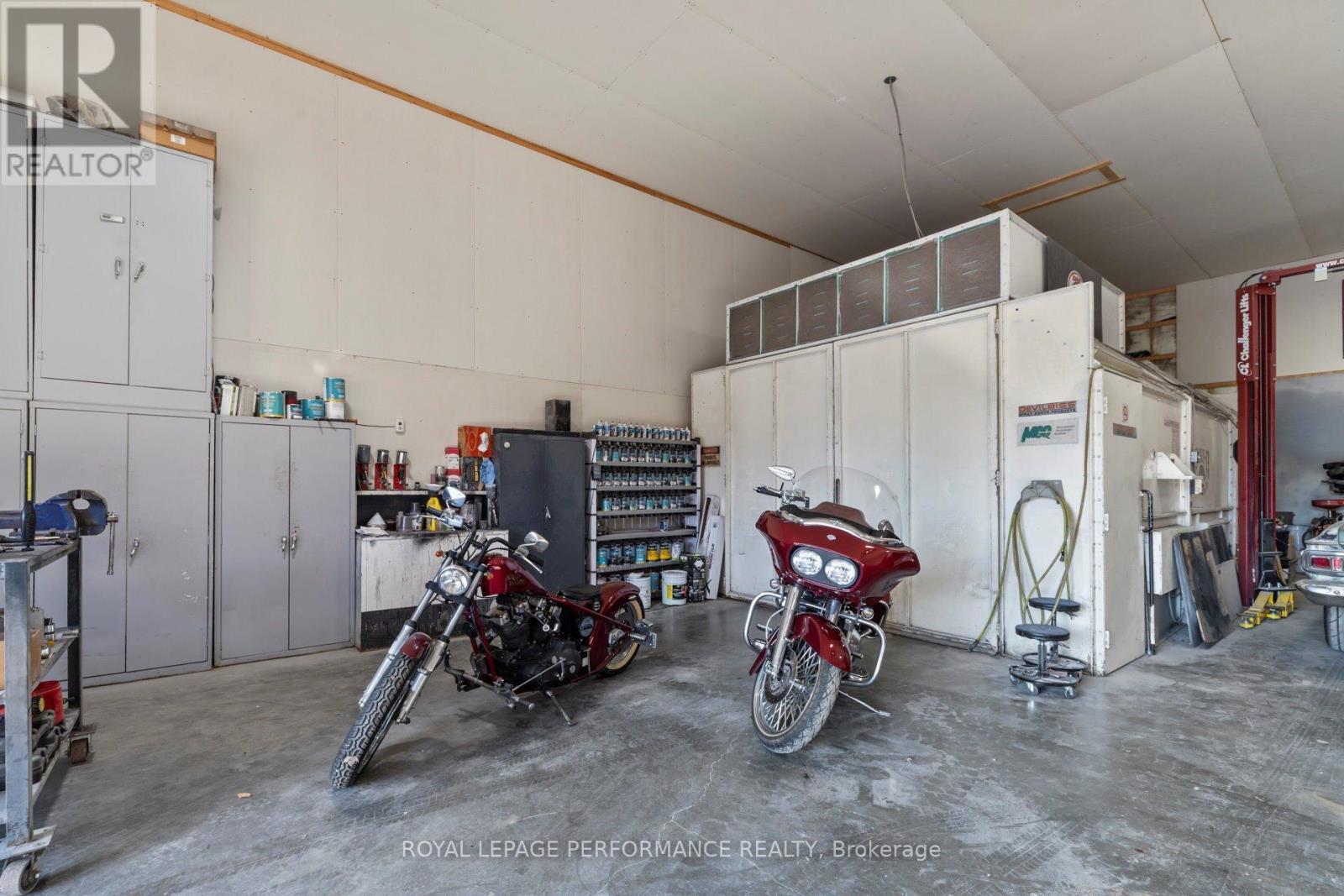 












2150 COUNTY RD 14 ROAD

,
Hawkesbury,




Ontario
K0B1B0

