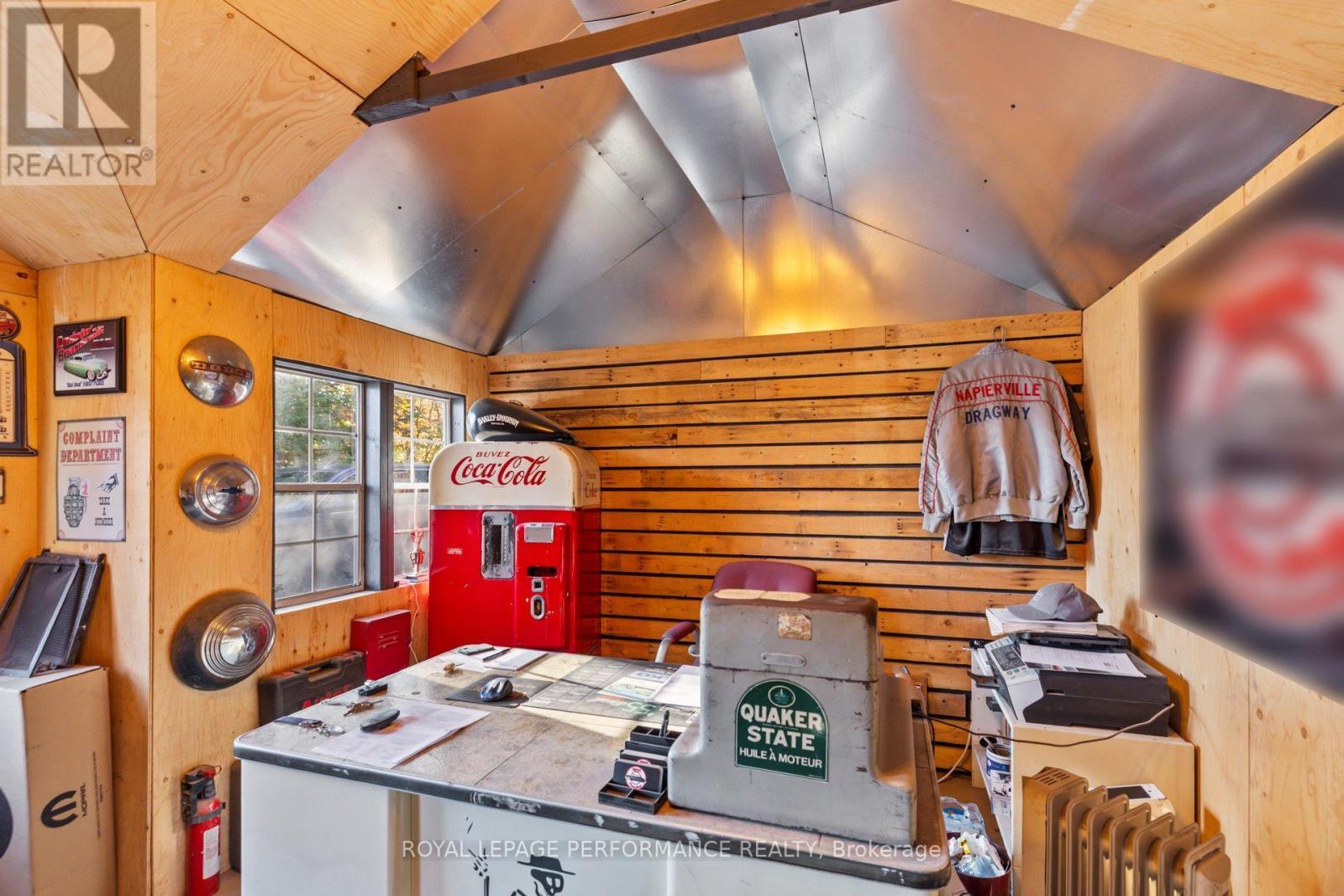 












2150 COUNTY RD 14 ROAD

,
Hawkesbury,




Ontario
K0B1B0

