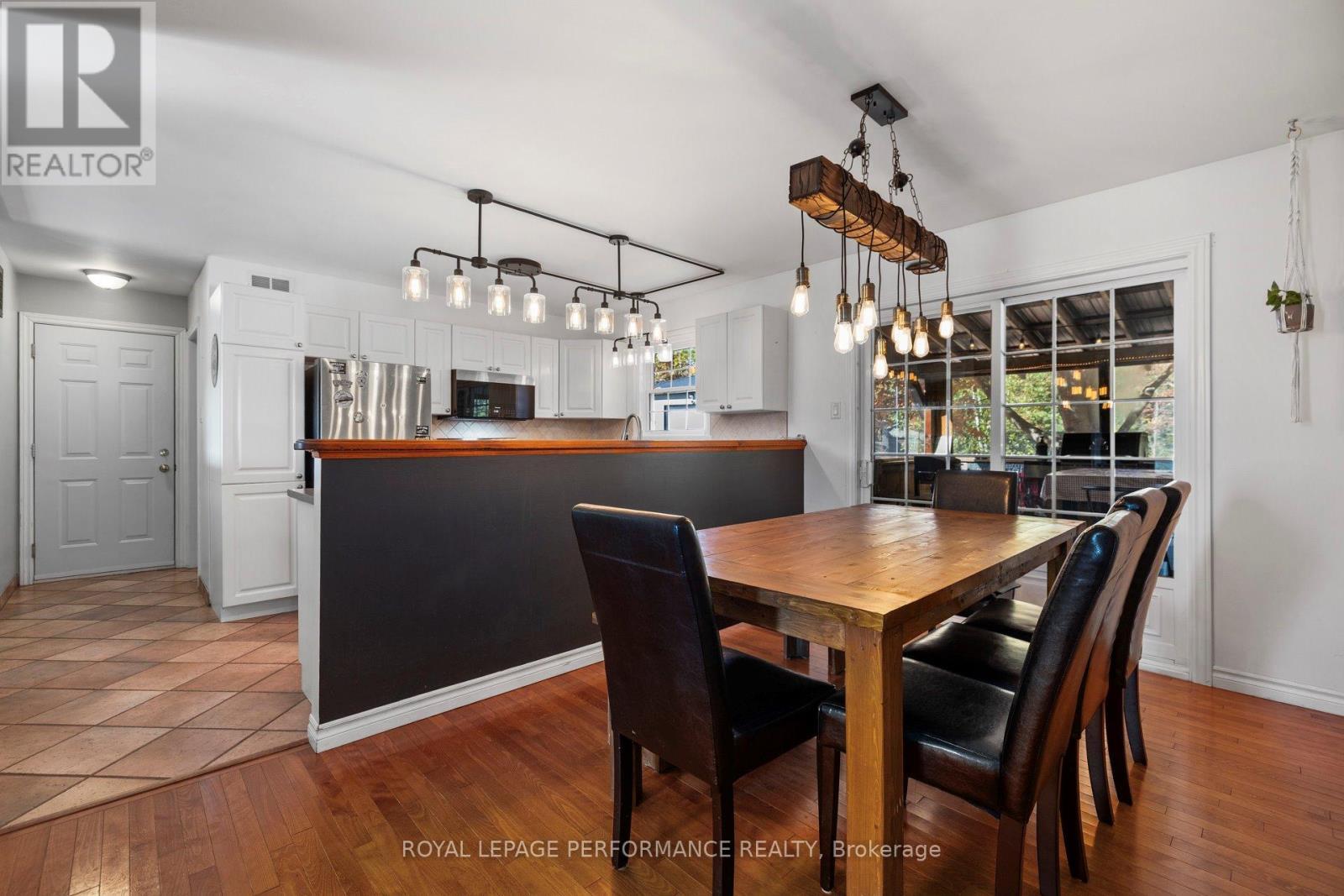 












2150 COUNTY RD 14 ROAD

,
Hawkesbury,




Ontario
K0B1B0

