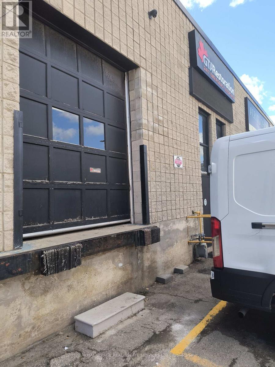 












3 - 12 UPJOHN ROAD

,
Toronto,




Ontario
M3B2V9

