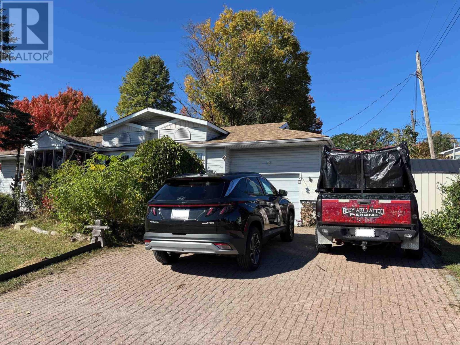 












30 Denison RD

,
Elliot Lake,




Ontario
P5A1L7

