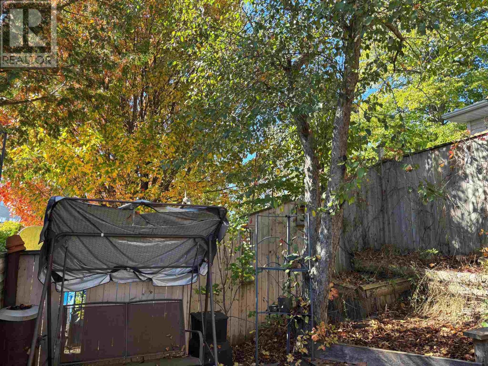 












30 Denison RD

,
Elliot Lake,




Ontario
P5A1L7

