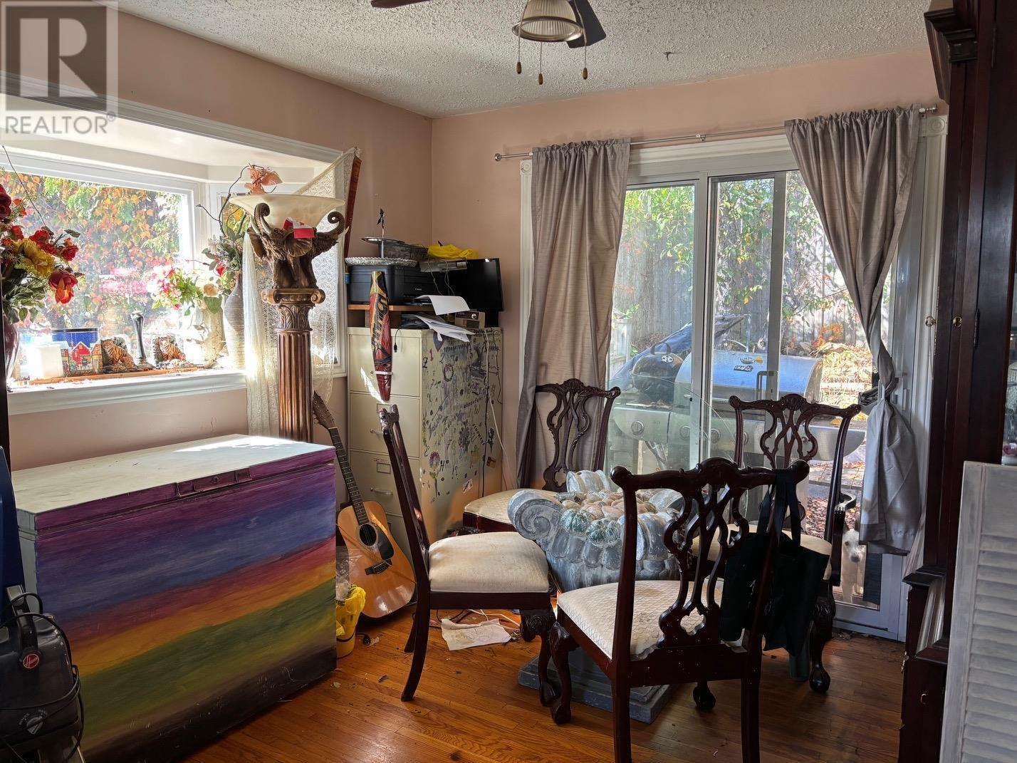 












30 Denison RD

,
Elliot Lake,




Ontario
P5A1L7

