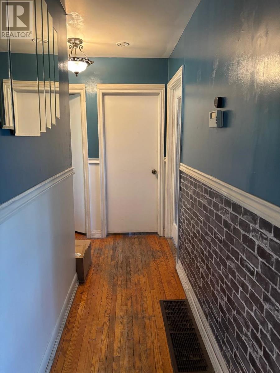 












30 Denison RD

,
Elliot Lake,




Ontario
P5A1L7

