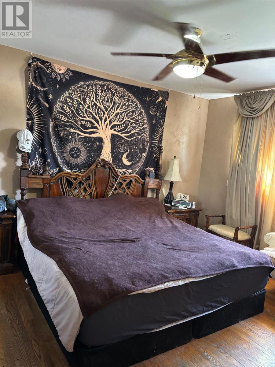 












30 Denison RD

,
Elliot Lake,




Ontario
P5A1L7

