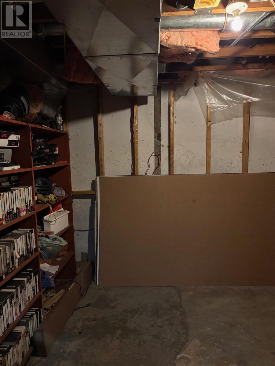 












30 Denison RD

,
Elliot Lake,




Ontario
P5A1L7

