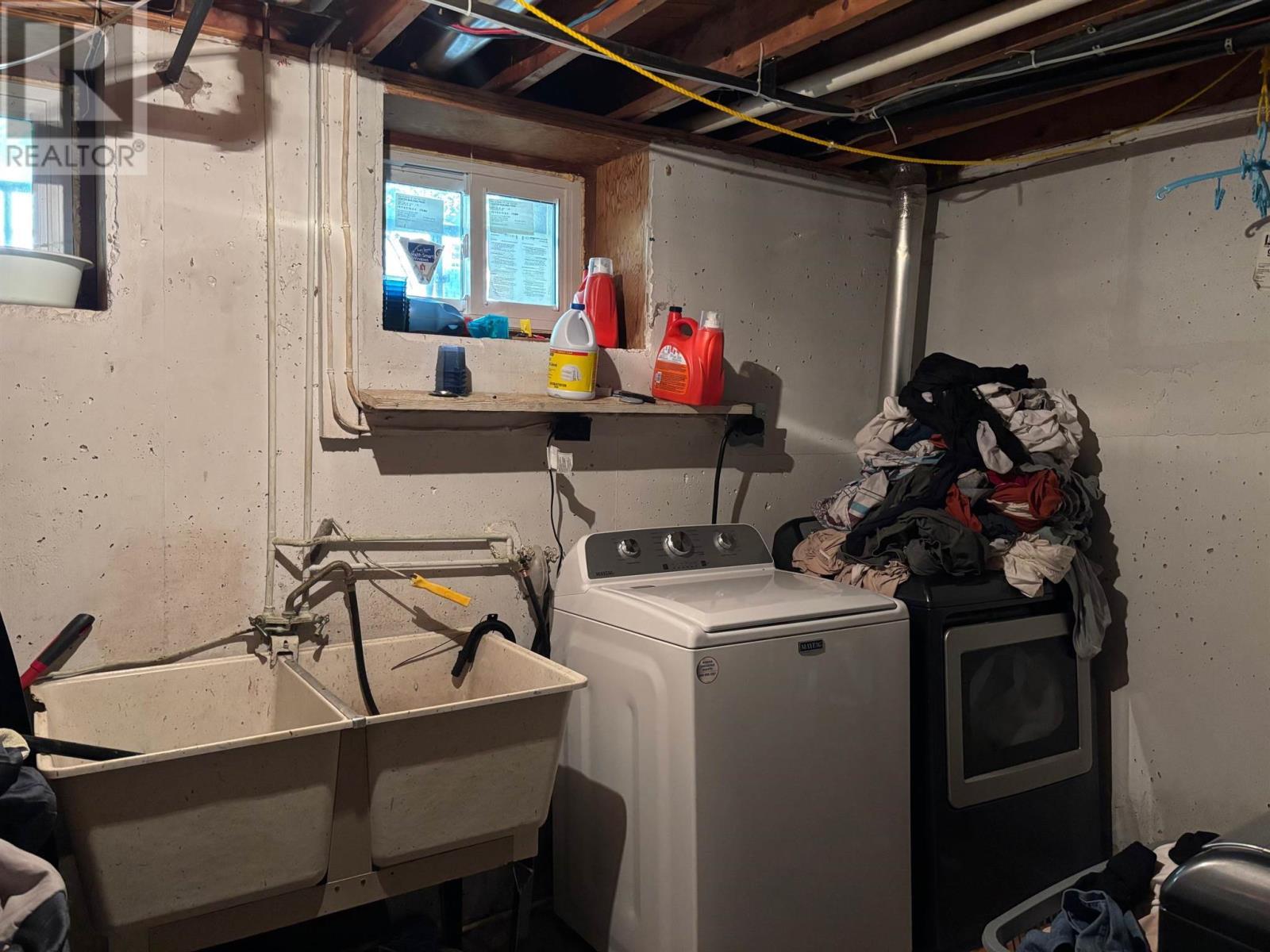 












30 Denison RD

,
Elliot Lake,




Ontario
P5A1L7

