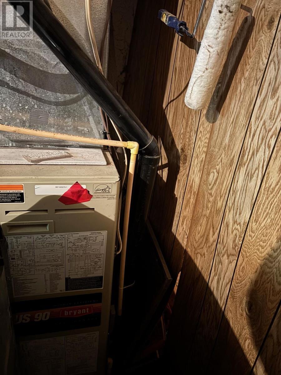 












30 Denison RD

,
Elliot Lake,




Ontario
P5A1L7

