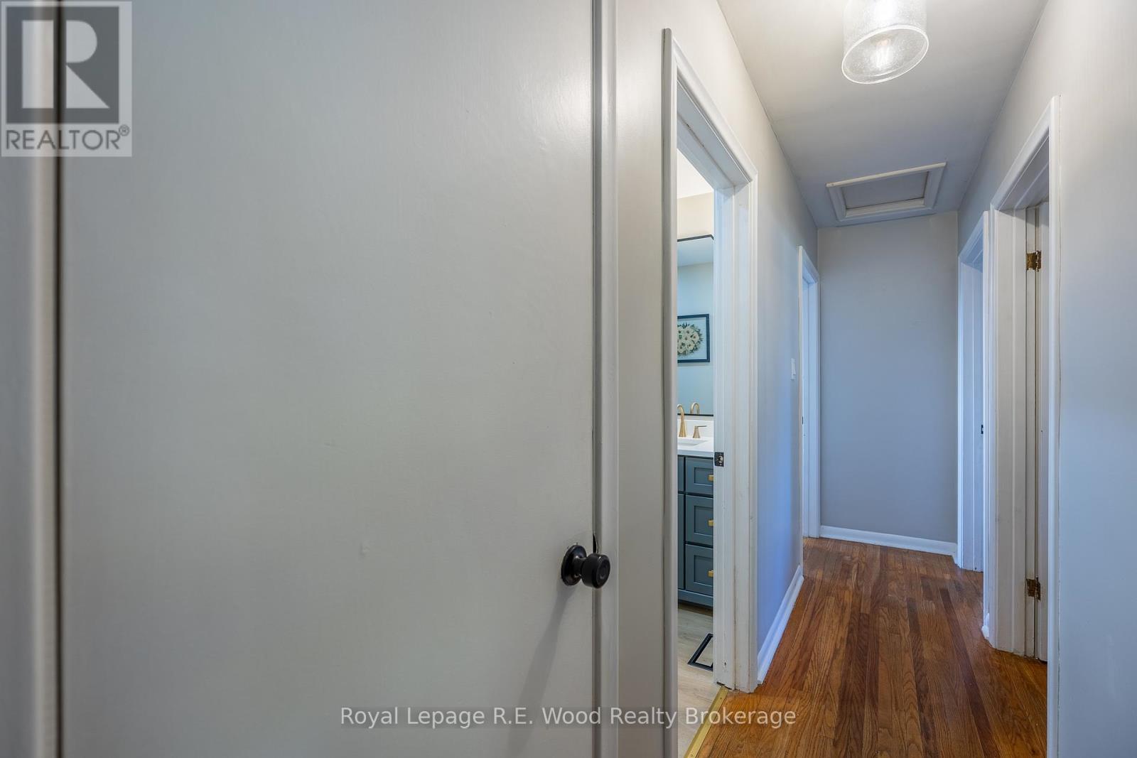 












27 NORTH STREET W

,
Tillsonburg,




Ontario
N4G1B9


