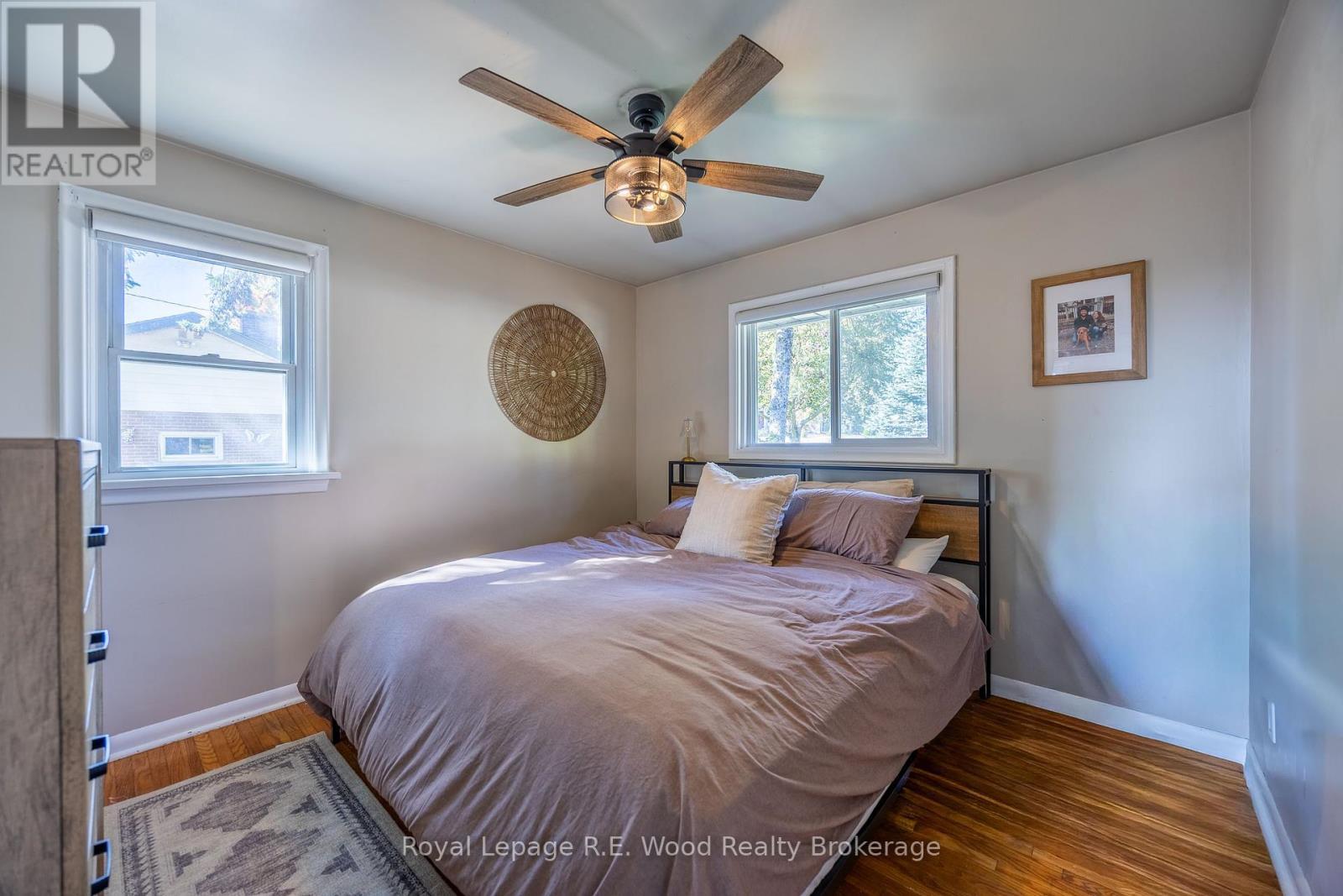 












27 NORTH STREET W

,
Tillsonburg,




Ontario
N4G1B9

